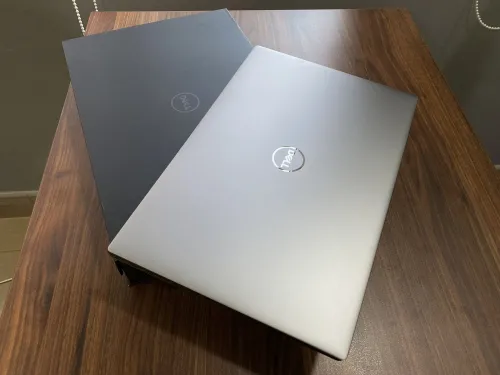 Dell Precision 5560 Core i9-11950H | RAM 32GB | SSD 512GB | RTX A2000 4GB | 15.6 inch 4K (3840 x 2400) Touch - Like New